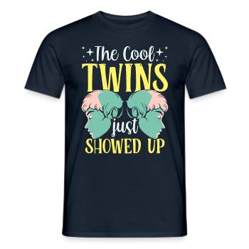 The cool twins have just surfaced humor - Men's T-Shirt - navy - Front - AI Model Male 178 light (178cm)