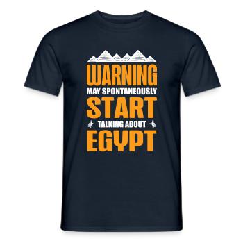 Peut spontanément commencer à parler de l’Egypte - T-shirt homme - marine - Devant - AI Model Male 178 light (178cm)