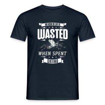 Beim Skifahren Wird Keine Stunde Des Lebens - Männer T-Shirt - Navy - Vorne - AI Model Male 178 light (178cm)