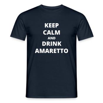 Gardez votre calme et buvez Amaretto, une idée cadeau amusante - T-shirt homme - marine - Devant - AI Model Male 178 light (178cm)