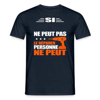 BRICOLEUR À PERSONNALISER - T-shirt homme - marine - Devant - AI Model Male 178 light (178cm)