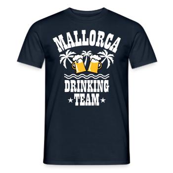 09 Mallorca Drinking Team Beer Mass Bier Party - Männer T-Shirt - Navy - Vorne - AI Model Male 178 light (178cm)