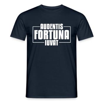 Audentis Fortuna Iuvat Lateinisches Sprichwort - Männer T-Shirt - Navy - Vorne - AI Model Male 178 light (178cm)