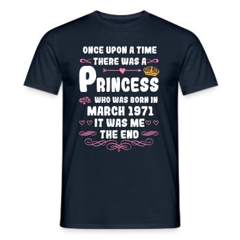 Il était une fois une princesse. Mars 1971 Geburtsta - T-shirt homme - marine - Devant - AI Model Male 178 light (178cm)