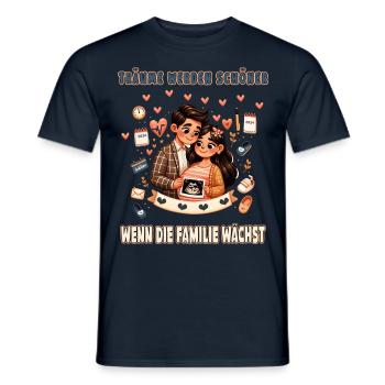 TRÄUME WERDEN SCHÖNER WENN DIE FAMILIE WÄCHST - Männer T-Shirt - Navy - Vorne - AI Model Male 178 light (178cm)