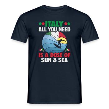 Italien Strandurlaub am Meer Design Strandmotiv - Männer T-Shirt - Navy - Vorne - AI Model Male 178 light (178cm)