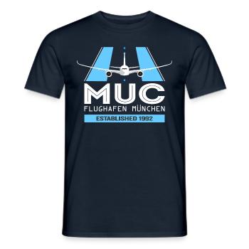 MUC Flughafen München Deutschland - Plane Design - Männer T-Shirt - Navy - Vorne - AI Model Male 178 light (178cm)