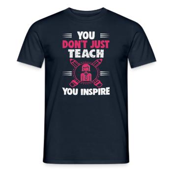 Meilleure idée de cadeau de pension pour les enseignants Étudiant - T-shirt homme - marine - Devant - AI Model Male 178 light (178cm)