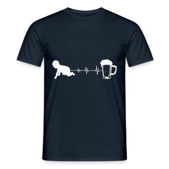 Papa 2022 Nouveau bébé Cigogne Artiste Mug de bière - T-shirt homme - marine - Devant - AI Model Male 178 light (178cm)