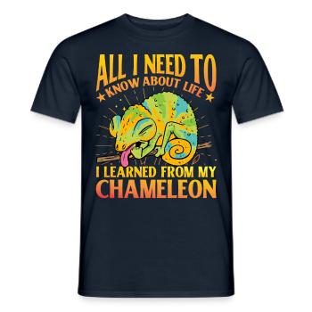 Tout ce que j’ai besoin de savoir sur la vie Caméléon - T-shirt homme - marine - Devant - AI Model Male 178 light (178cm)