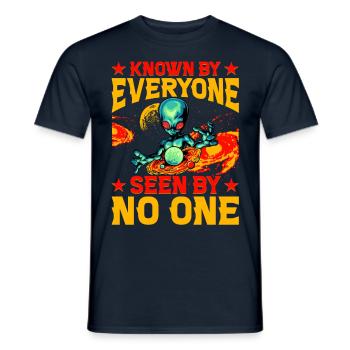 Known by Everyone seen by No one - Männer T-Shirt - Navy - Vorne - AI Model Male 178 light (178cm)
