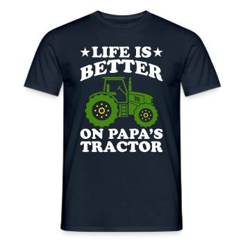 Life is better on daddy's tractor - Men's T-Shirt - navy - Front - AI Model Male 178 light (178cm)