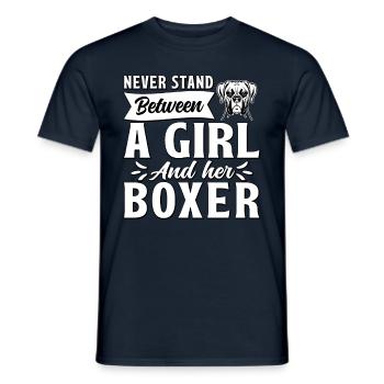 Ne vous tenez jamais entre une fille et son boxeur - T-shirt homme - marine - Devant - AI Model Male 178 light (178cm)