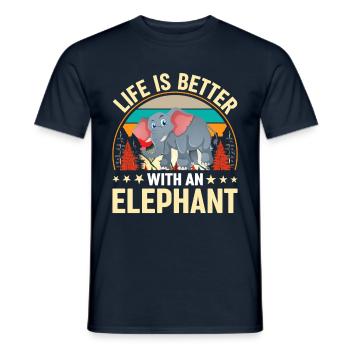 La vie est meilleure avec une forêt de fond d’éléphant - T-shirt homme - marine - Devant - AI Model Male 178 light (178cm)