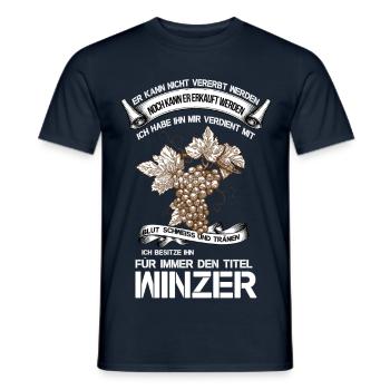 Winzer - Männer T-Shirt - Navy - Vorne - AI Model Male 178 light (178cm)