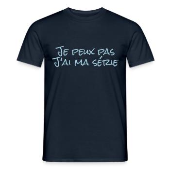 Je peux pas,j'ai ma série - Männer T-Shirt - Navy - Vorne - AI Model Male 178 light (178cm)