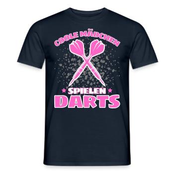 COOLE MÄDCHEN SPIELEN DARTS! Dart Dartspielerin - Männer T-Shirt - Navy - Vorne - AI Model Male 178 light (178cm)