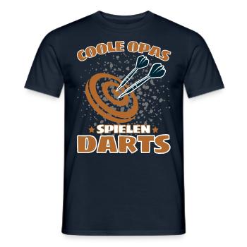 COOLE OPAS SPIELEN DARTS! Dart Dartspieler Opa - Männer T-Shirt - Navy - Vorne - AI Model Male 178 light (178cm)
