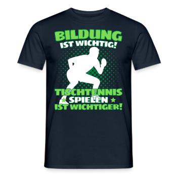 TISCHTENNIS IST WICHTIGER! Tischtennis Verein - Männer T-Shirt - Navy - Vorne - AI Model Male 178 light (178cm)
