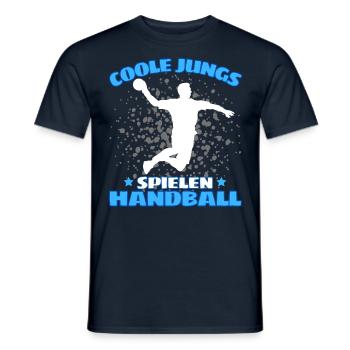 COOLE JUNGS SPIELEN HANDBALL Handballer - Männer T-Shirt - Navy - Vorne - AI Model Male 178 light (178cm)