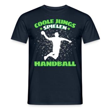 COOLE JUNGS SPIELEN HANDBALL Handballer - Männer T-Shirt - Navy - Vorne - AI Model Male 178 light (178cm)