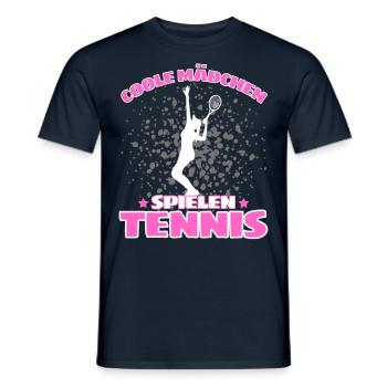 COOLE MÄCHEN SPIELEN TENNIS Lustiges - Männer T-Shirt - Navy - Vorne - AI Model Male 178 light (178cm)