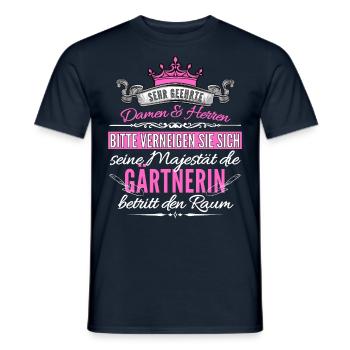 Lustiger Gärtnerin Spruch für die Gartenarbeit im - Männer T-Shirt - Navy - Vorne - AI Model Male 178 light (178cm)