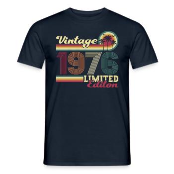 Cadeau original vintage 1976 46ème anniversaire - T-shirt homme - marine - Devant - AI Model Male 178 light (178cm)