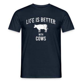 Kuh Spruch - Männer T-Shirt - Navy - Vorne - AI Model Male 178 light (178cm)