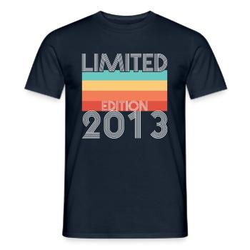 Limited Edition Retro 2013 - Männer T-Shirt - Navy - Vorne - AI Model Male 178 light (178cm)