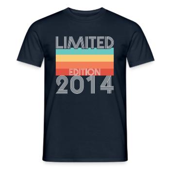 Edition Limitée Rétro 2014 - T-shirt homme - marine - Devant - AI Model Male 178 light (178cm)