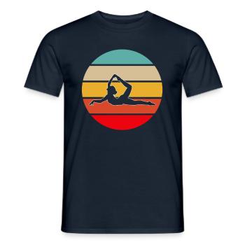 Yoga Retro - Männer T-Shirt - Navy - Vorne - AI Model Male 178 light (178cm)