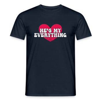 Freund Freundin Paar Spruch - Männer T-Shirt - Navy - Vorne - AI Model Male 178 light (178cm)