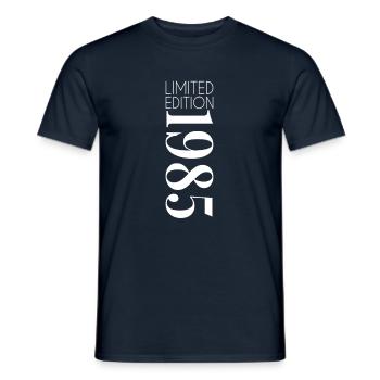 Édition limitée 1985 - T-shirt homme - marine - Devant - AI Model Male 178 light (178cm)
