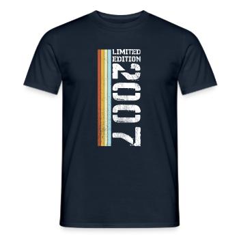Limited Edition Retro 2007 - Männer T-Shirt - Navy - Vorne - AI Model Male 178 light (178cm)
