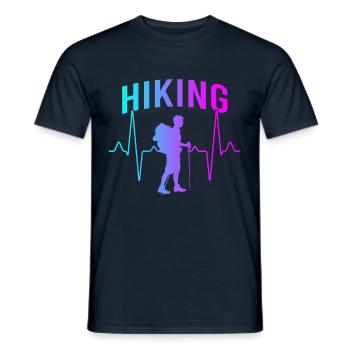 Wandern Herzschlag - Männer T-Shirt - Navy - Vorne - AI Model Male 178 light (178cm)