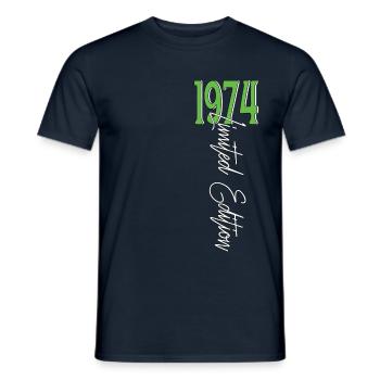 1974 Vintage anniversaire drôles dictons - T-shirt homme - marine - Devant - AI Model Male 178 light (178cm)