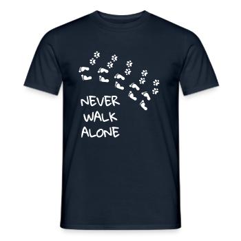 Ne marche jamais seul - empreinte de chien cadeau - T-shirt homme - marine - Devant - AI Model Male 178 light (178cm)