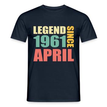 62e anniversaire Avril Né 1961 Idée cadeau - T-shirt homme - marine - Devant - AI Model Male 178 light (178cm)