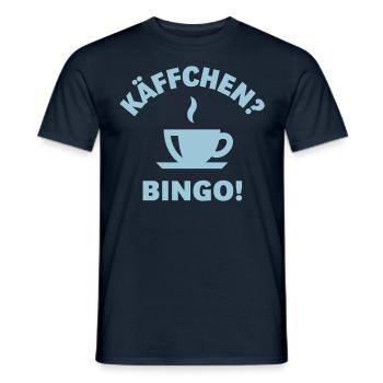 Käffchen Bingo (Baumann Klausen Clausen Kaffee V2) - Männer T-Shirt - Navy - Vorne - AI Model Male 178 light (178cm)