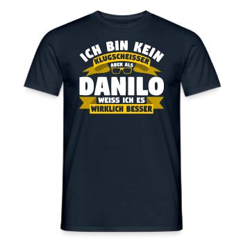 Klugscheisser Danilo weiß es besser - Männer T-Shirt - Navy - Vorne - AI Model Male 178 light (178cm)