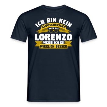 Klugscheisser Lorenzo weiß es besser - Männer T-Shirt - Navy - Vorne - AI Model Male 178 light (178cm)