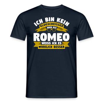 Klugscheisser Romeo weiß es besser - Männer T-Shirt - Navy - Vorne - AI Model Male 178 light (178cm)