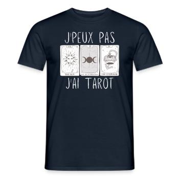 J'peux pas j'ai Tarot humour cadeau Joueur de Cart - T-shirt homme - marine - Devant - AI Model Male 178 light (178cm)