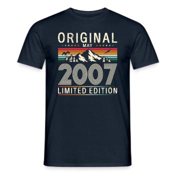 18. Geburtstag Geschenk Mann Original Mai 2007 - Männer T-Shirt - Navy - Vorne - AI Model Male 178 light (178cm)