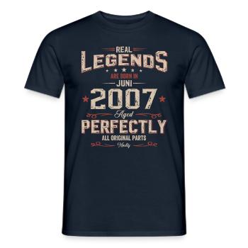 18. Geburtstag Geschenk Mann Original Juni 2007 - Männer T-Shirt - Navy - Vorne - AI Model Male 178 light (178cm)