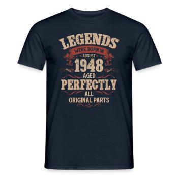 77e anniversaire Légende August Né en 1948 - T-shirt homme - marine - Devant - AI Model Male 178 light (178cm)