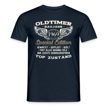 54th Birthday Man Oldtimer August Vintage 1969 - Men's T-Shirt - navy - Front - AI Model Male 178 light (178cm)