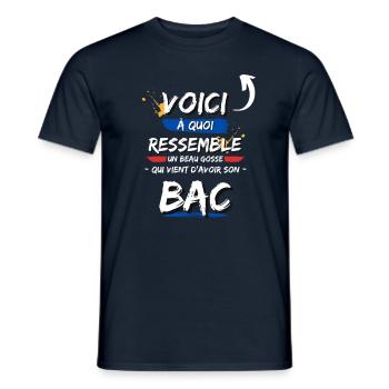 t shirt beau gosse BAC - T-shirt homme - marine - Devant - AI Model Male 178 light (178cm)