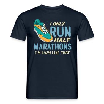 Drôle de course Je ne cours que des demi-marathons coureur - T-shirt homme - marine - Devant - AI Model Male 178 light (178cm)